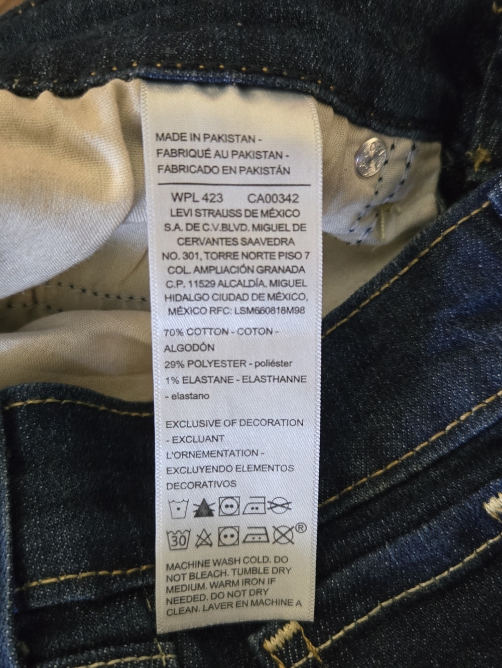 levi’s signature mid rise straight jeans | size 26 | dark wash denim - Picture 3 of 5